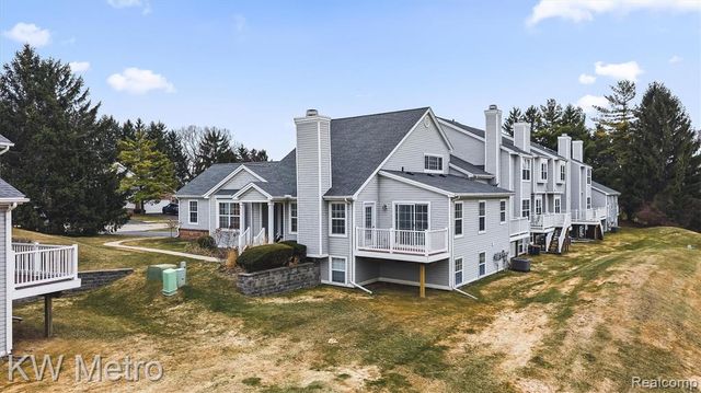 5914 Creekside Drive 78, Troy, MI 48085