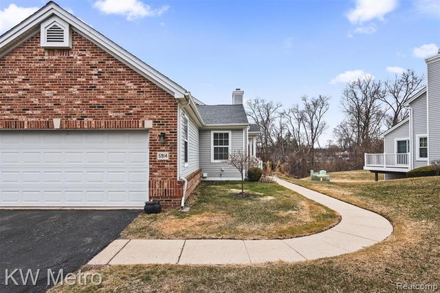 5914 Creekside Drive 78, Troy, MI 48085
