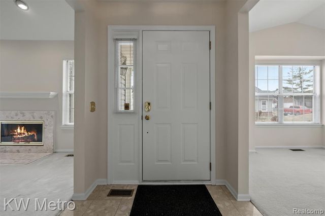 5914 Creekside Drive 78, Troy, MI 48085