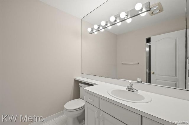 5914 Creekside Drive 78, Troy, MI 48085