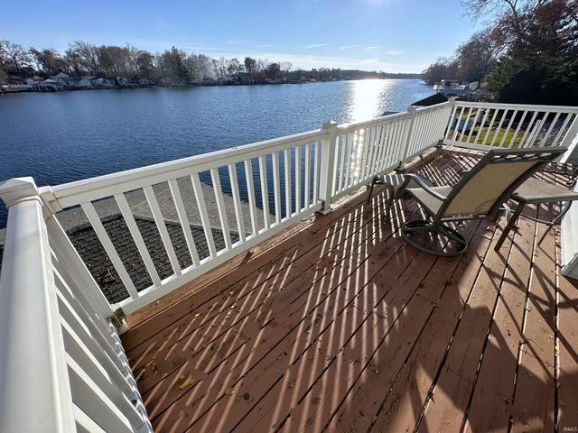 5100 E Quiet Water Court, Monticello, IN 47960