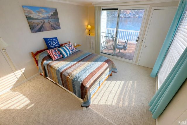 5100 E Quiet Water Court, Monticello, IN 47960