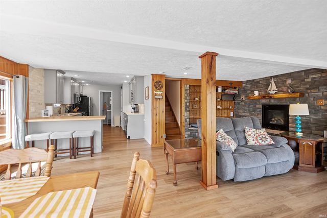 5100 E Quiet Water Court, Monticello, IN 47960