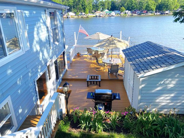 5100 E Quiet Water Court, Monticello, IN 47960