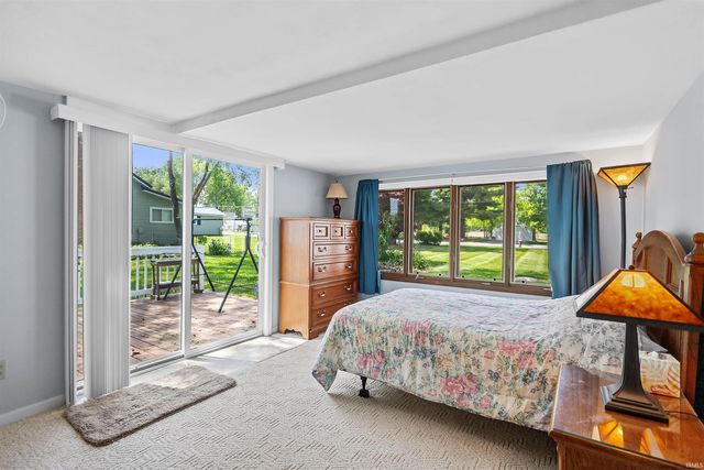 5100 E Quiet Water Court, Monticello, IN 47960
