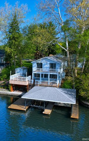 5100 E Quiet Water Court, Monticello, IN 47960