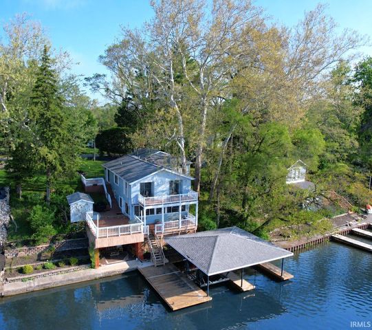 5100 E Quiet Water Court, Monticello, IN 47960