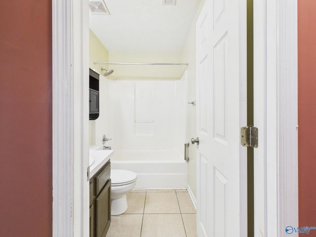 158 Sandy Hollow Drive NW, Madison, AL 35757