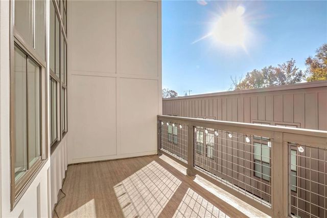 906 Brees Court, Atlanta, GA 30318