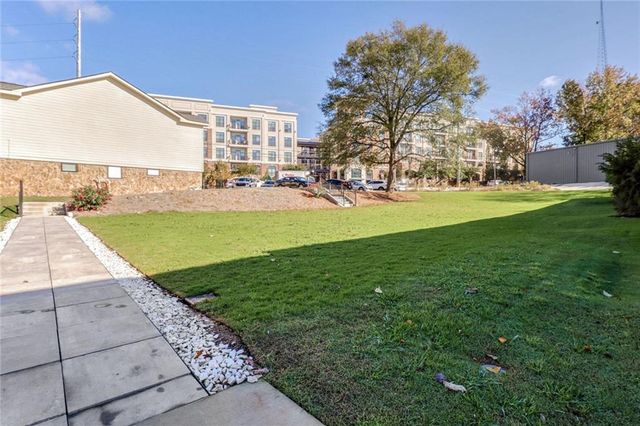 906 Brees Court, Atlanta, GA 30318