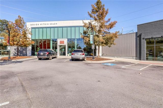 906 Brees Court, Atlanta, GA 30318