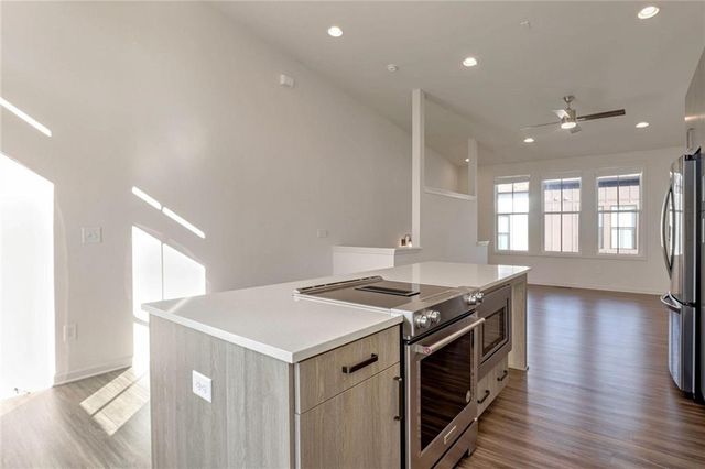 906 Brees Court, Atlanta, GA 30318