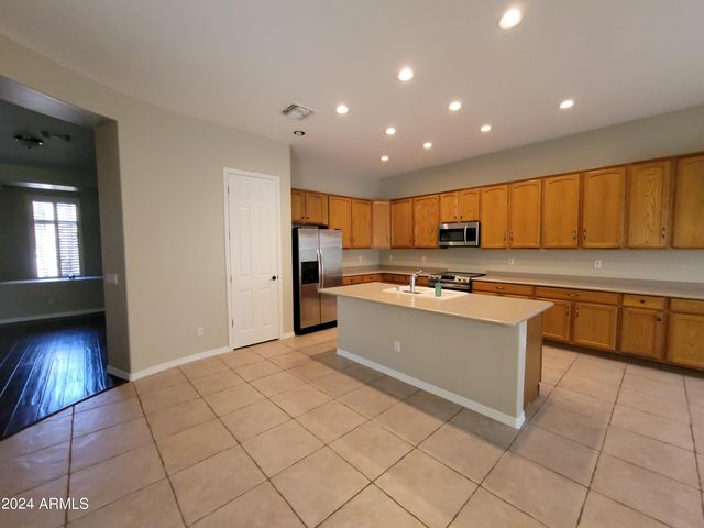 2461 W Marlin Drive, Chandler, AZ 85286