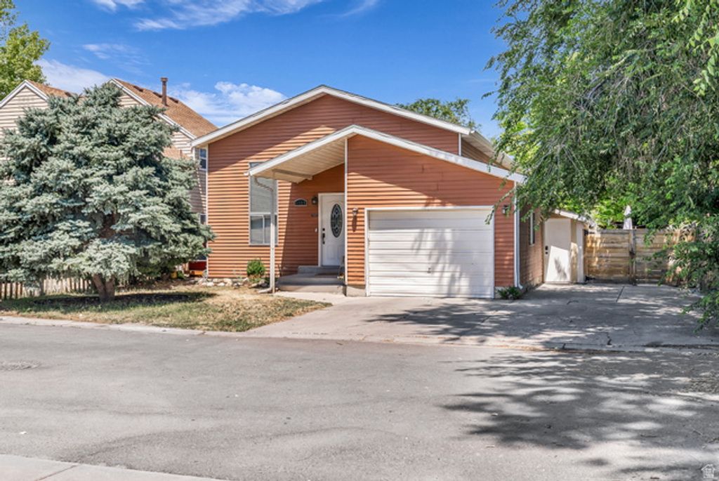 4598 W ARCHER LN, West Valley City, UT 84120