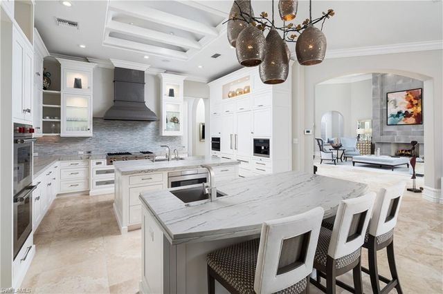 2145 Canna WAY, Naples, FL 34105