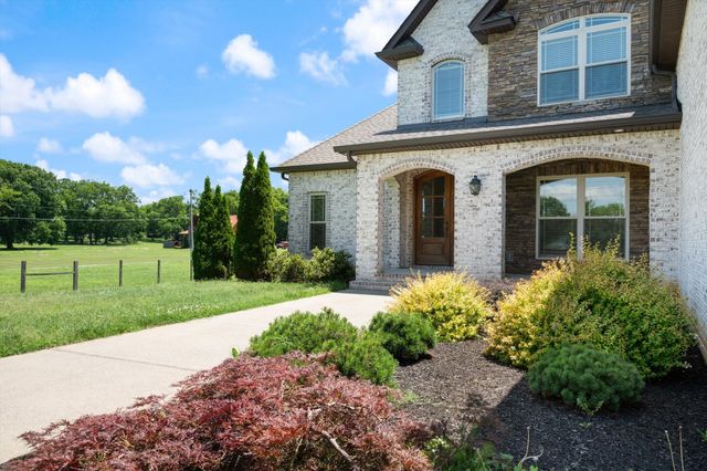 2934 Stewart Creek Rd, Murfreesboro, TN 37129