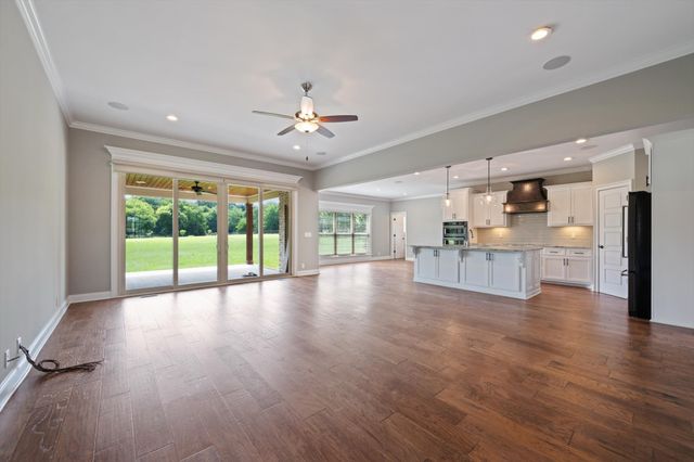 2934 Stewart Creek Rd, Murfreesboro, TN 37129