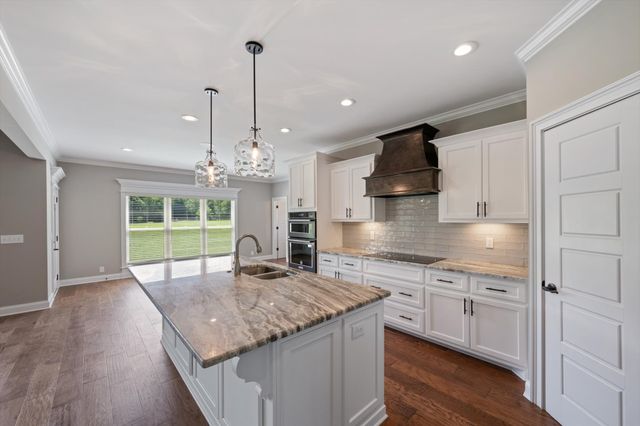 2934 Stewart Creek Rd, Murfreesboro, TN 37129