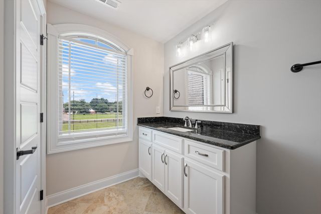 2934 Stewart Creek Rd, Murfreesboro, TN 37129