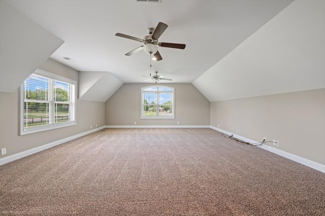 2934 Stewart Creek Rd, Murfreesboro, TN 37129