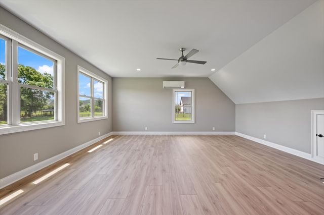 2934 Stewart Creek Rd, Murfreesboro, TN 37129