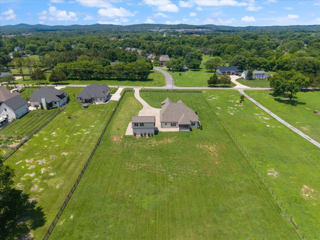 2934 Stewart Creek Rd, Murfreesboro, TN 37129