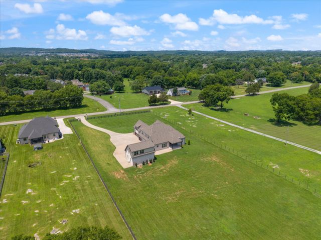 2934 Stewart Creek Rd, Murfreesboro, TN 37129