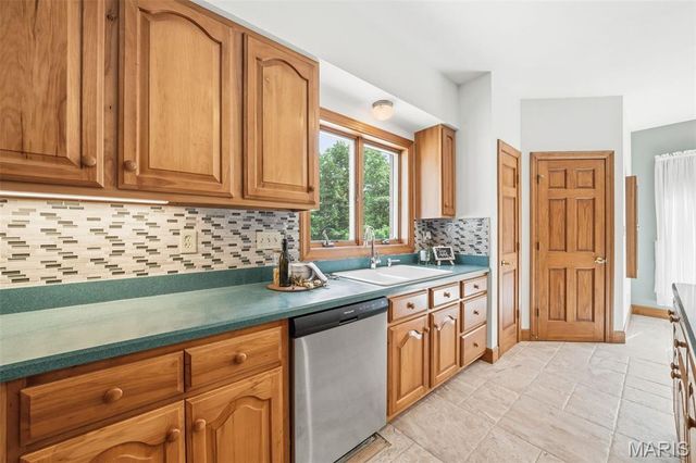 64 Dumont Court, Foristell, MO 63348