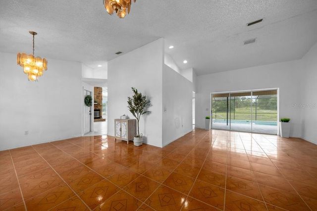 2569 SW 175 LOOP, Ocala, FL 34473