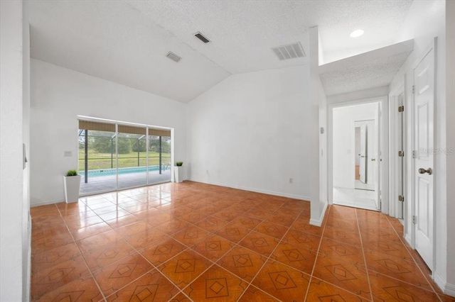 2569 SW 175 LOOP, Ocala, FL 34473