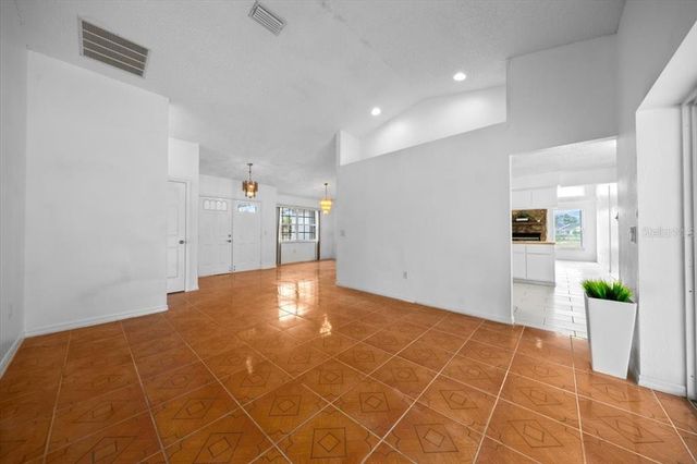 2569 SW 175 LOOP, Ocala, FL 34473