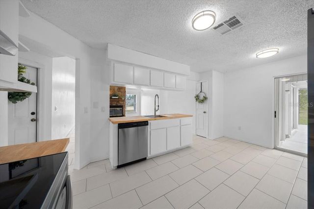 2569 SW 175 LOOP, Ocala, FL 34473