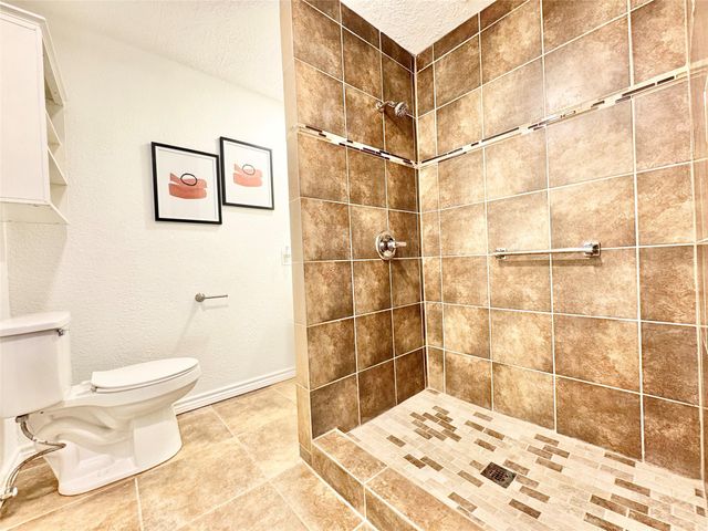 5314 Royal Oak Drive, Texas City, TX 77591