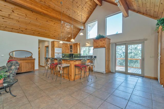 4117 Pearl Rd, Pollock Pines, CA 95726