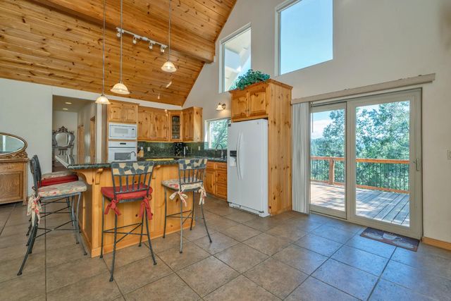 4117 Pearl Rd, Pollock Pines, CA 95726