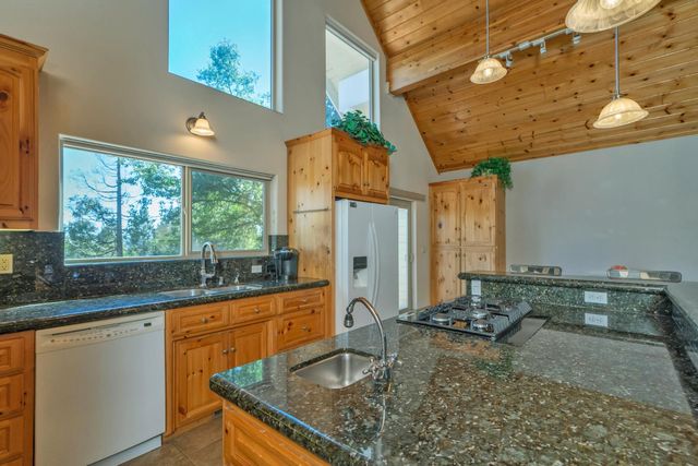 4117 Pearl Rd, Pollock Pines, CA 95726