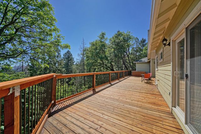 4117 Pearl Rd, Pollock Pines, CA 95726