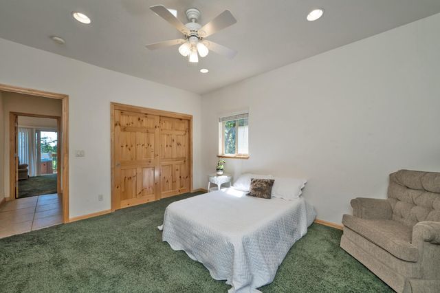 4117 Pearl Rd, Pollock Pines, CA 95726