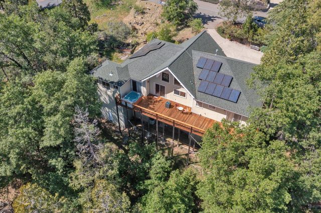 4117 Pearl Rd, Pollock Pines, CA 95726