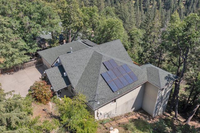 4117 Pearl Rd, Pollock Pines, CA 95726