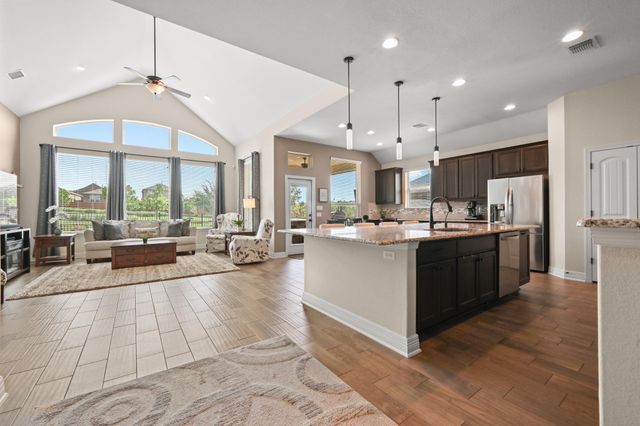 553 Betony LOOP, Buda, TX 78610