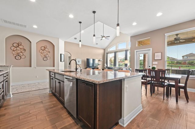 553 Betony LOOP, Buda, TX 78610
