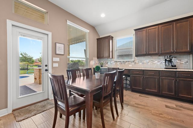553 Betony LOOP, Buda, TX 78610