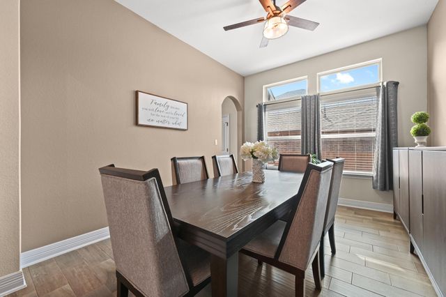 553 Betony LOOP, Buda, TX 78610