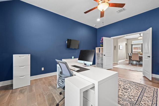 553 Betony LOOP, Buda, TX 78610