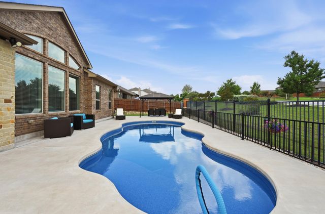 553 Betony LOOP, Buda, TX 78610