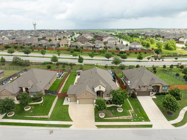 553 Betony LOOP, Buda, TX 78610