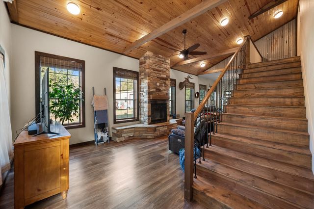 5827 SE County Road 1095, Corsicana, TX 75109