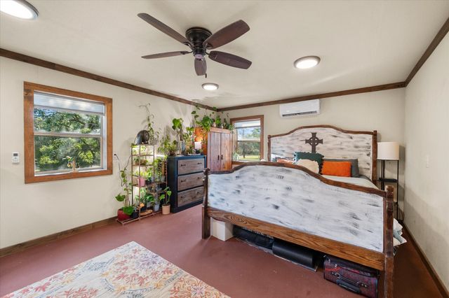 5827 SE County Road 1095, Corsicana, TX 75109