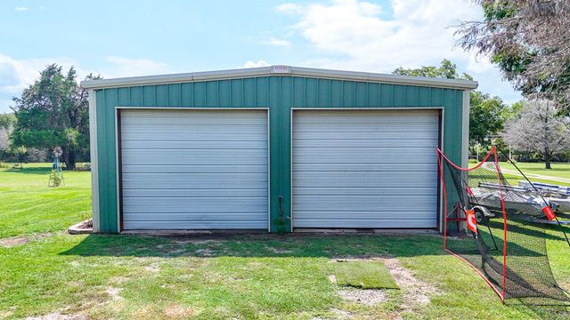 5827 SE County Road 1095, Corsicana, TX 75109